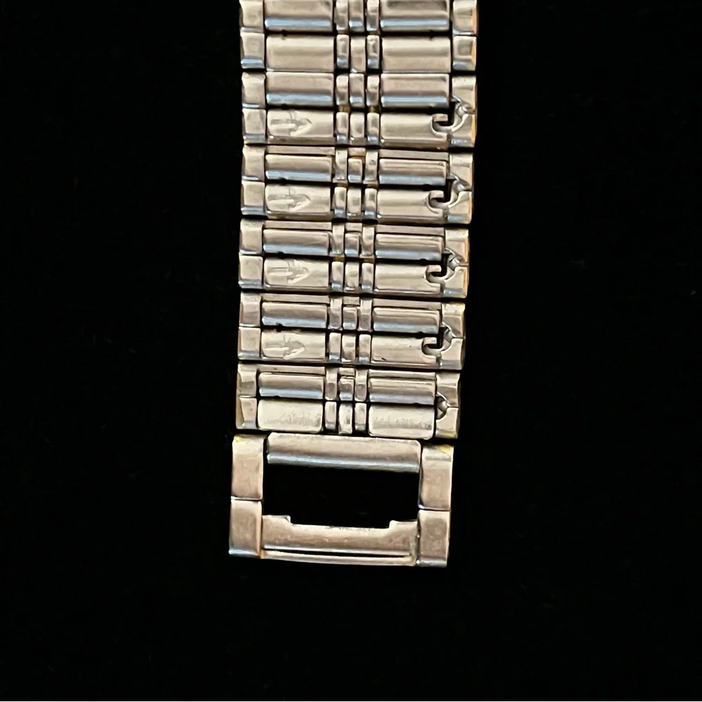 Pulsar Men's V722-147 Gold Face Steel Bracelet Band Date Tank Watch